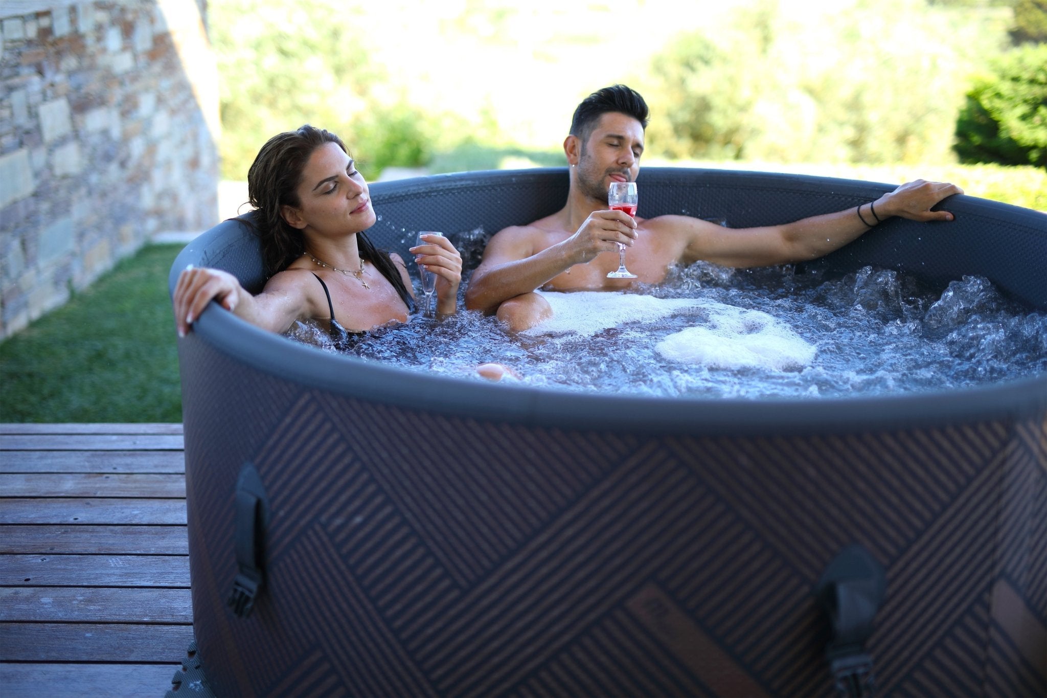 MSPA Mono Rigid Inflatable 6-Person Hot Tub & Spa, Wi-Fi, App Controlled, 138 Air Bubble System - The Sauna World